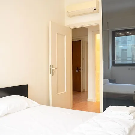 Station Apartment *